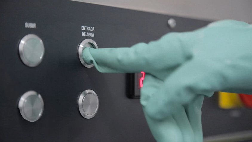 Iniciasystems: Entrada de agua automática en lavautensilios industrial